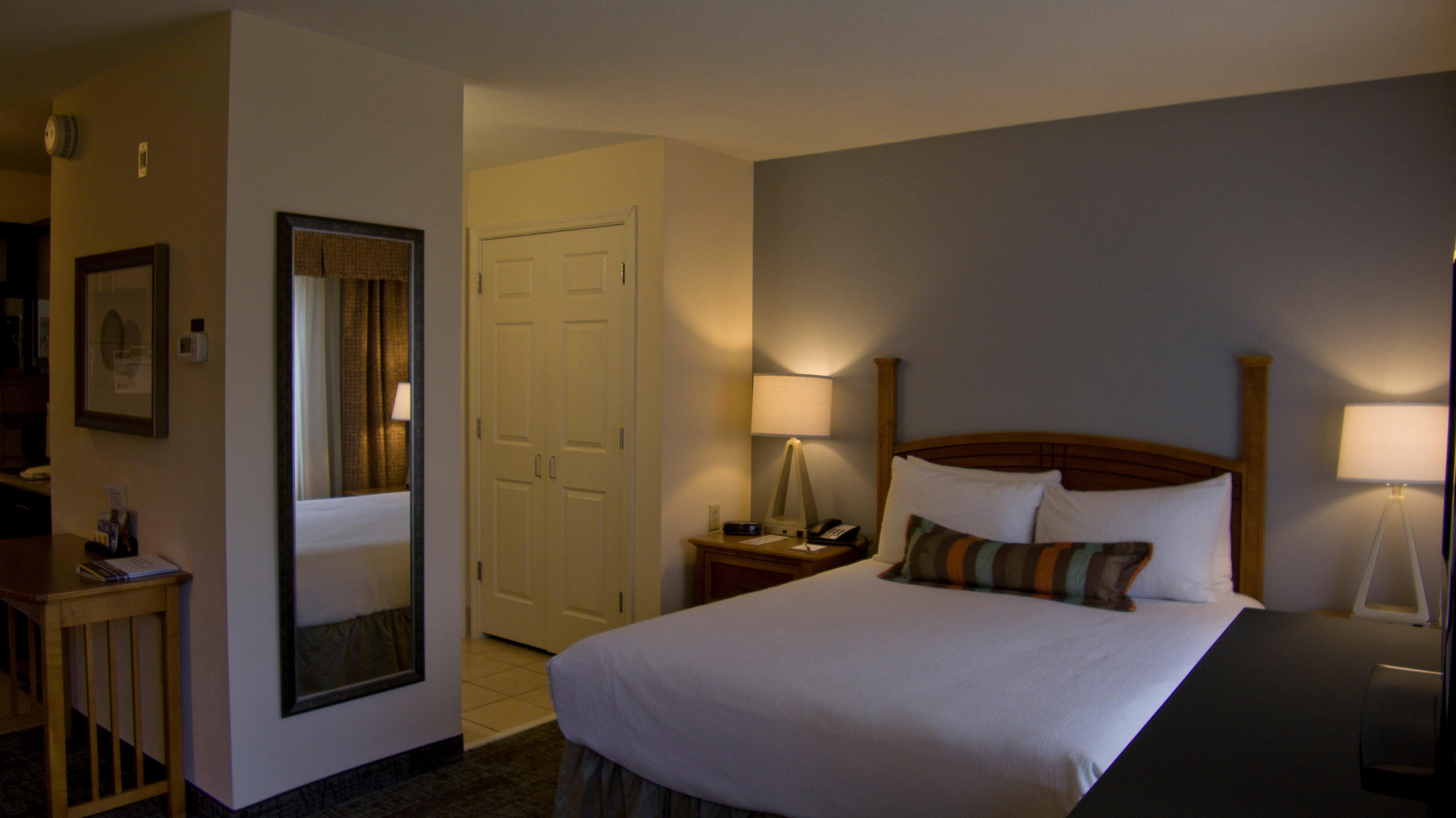 Hotel Staybridge West - Energy Corridor By Ihg