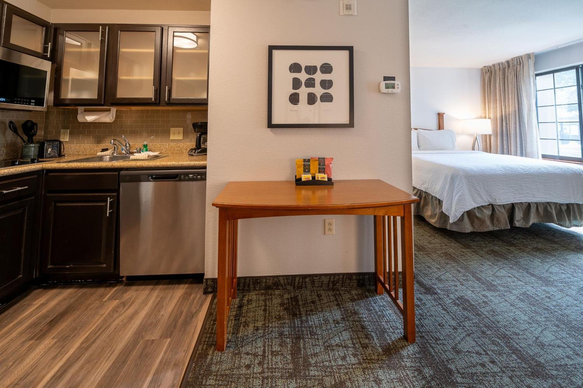 Hotel Staybridge West - Energy Corridor By Ihg 3*