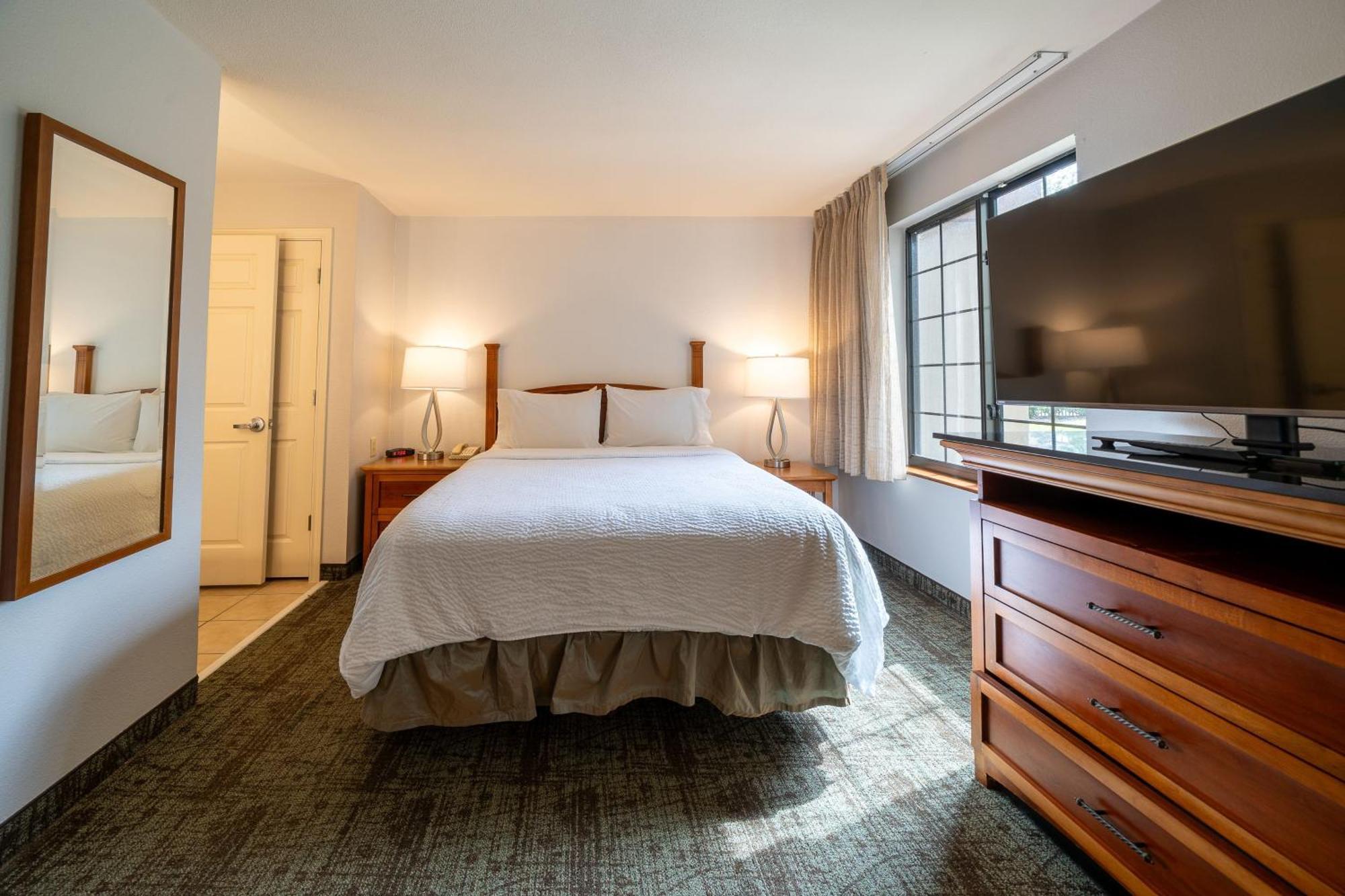 Staybridge West - Energy Corridor By Ihg Hotel