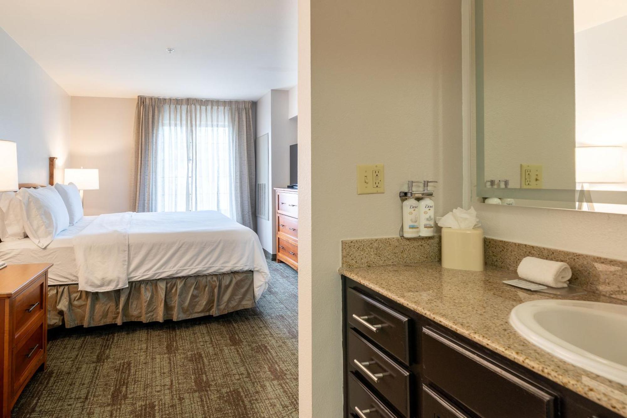 Staybridge West - Energy Corridor By Ihg 3*